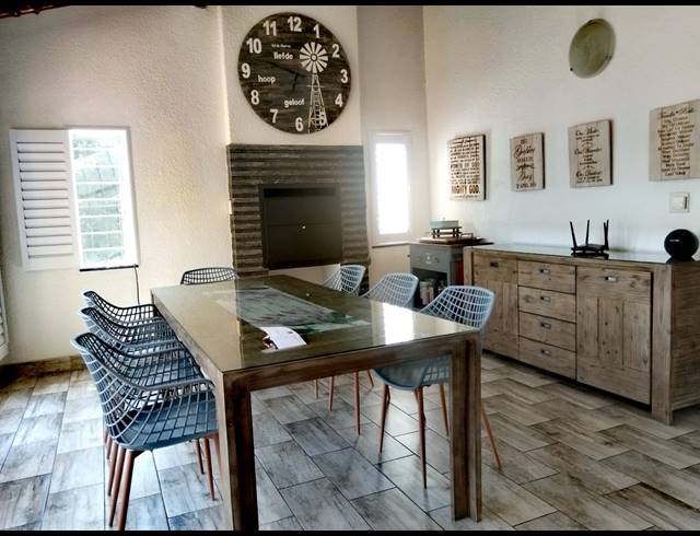 4 BEDROOM HOUSE FOR SALE IN VAN RIEBEECK PARK